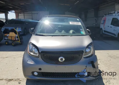 2016 Smart Fortwo из США, поврежденный, VIN WMEFJ5DA5GK069001